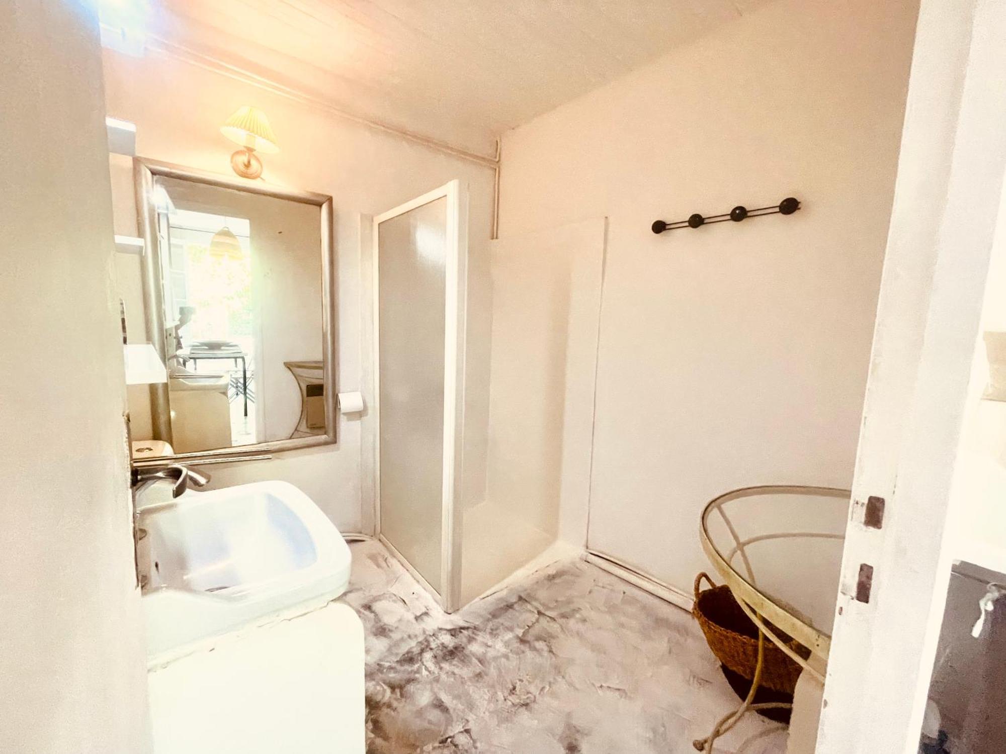 La Maisonnette Du Parc - Piscine - Tennis Appartement Nîmes